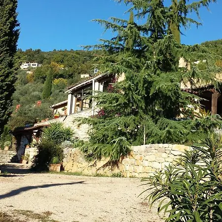 La Bergerie St Antoine לינה וארוחת בוקר 3*